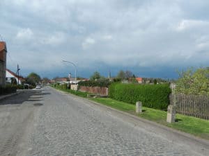 Bedrohliche Wolken am Ortsrand von Lützen